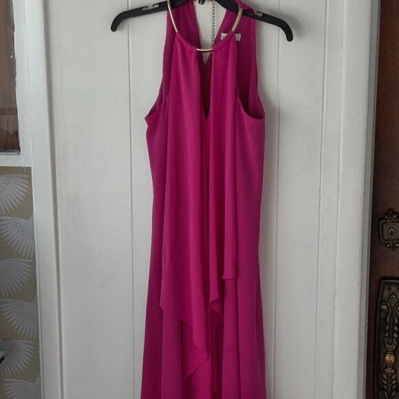 Kensie, Dressing Up and going out . Pink Halter & gold choker. Fluid Pink Fabric - Picture 3 of 9